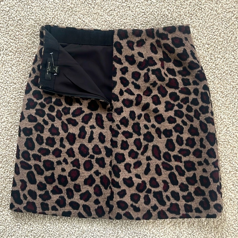 Ann Taylor Fuzzy Wool Blend Mini Skirt Size 4P - Picture 8 of 10
